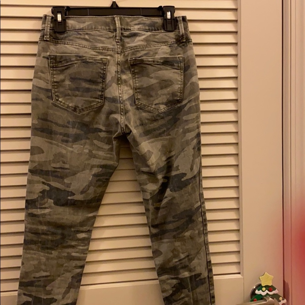 Express Jeans - Picture 3 of 5